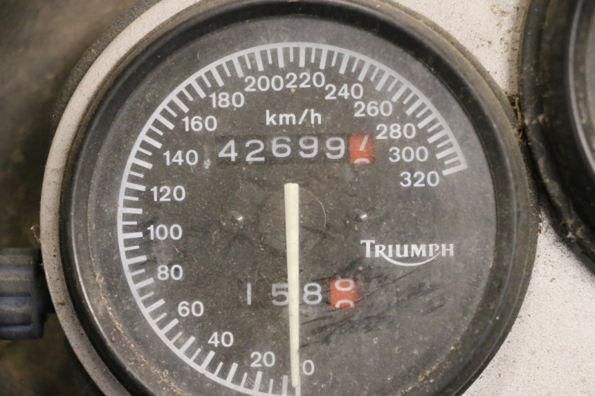 photo de ENGINE TRIUMPH SPRINT 900 (1995 - 1998)