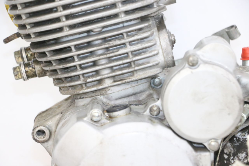 photo de ENGINE DAELIM VJ ROADWIN FI 125 (2008 - 2017) - Fixing points details