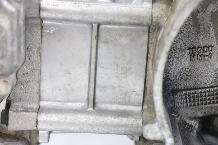 photo de ENGINE YAMAHA XMAX X-MAX 125 (2006 - 2009) - Detailed visual inspection