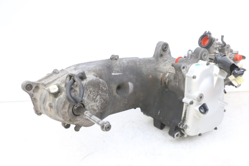 photo de ENGINE YAMAHA XMAX X-MAX 125 (2006 - 2009) - Surface and material condition