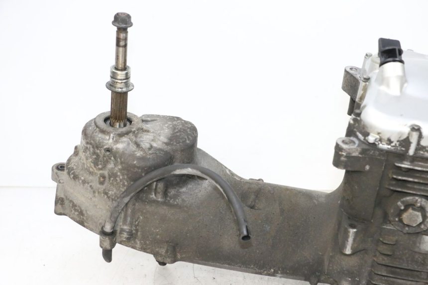 photo de ENGINE YAMAHA XMAX X-MAX 125 (2006 - 2009) - Alternative perspective