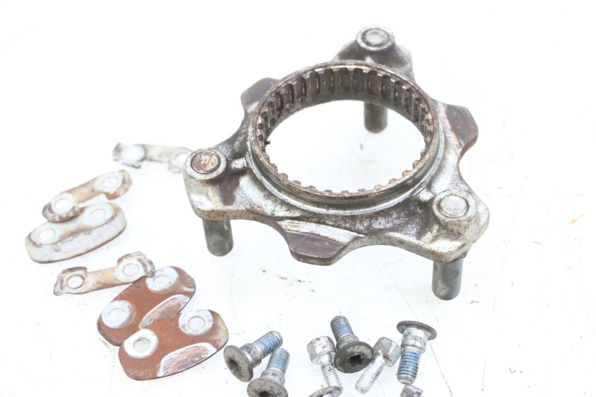 photo de REAR WHEEL HUB SUZUKI BURGMAN 650 (2013 - 2020)