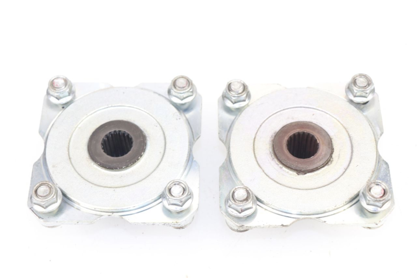 photo de REAR WHEEL HUB AEON COBRA REVO 50 (2003 - 2005)