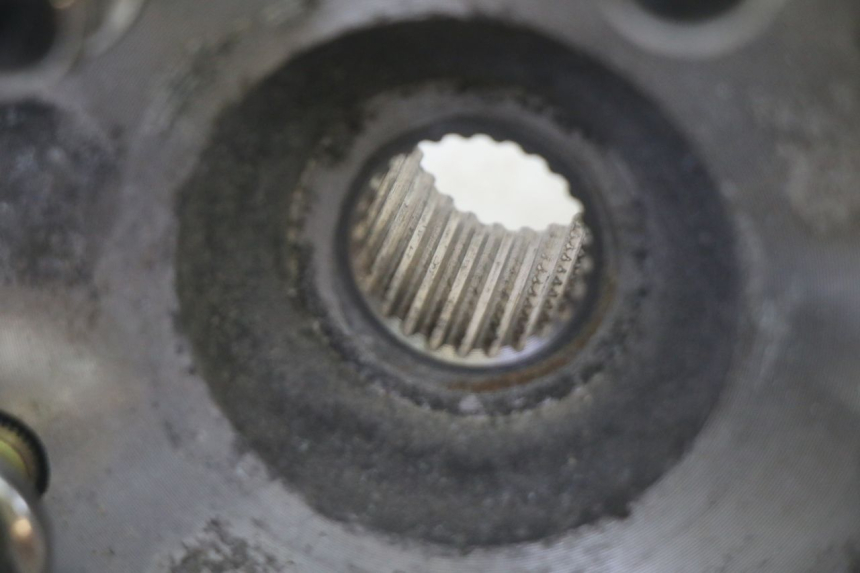 photo de REAR WHEEL HUB SYM FIDDLE 3 III 125 (2014 - 2020) - Surface and material condition