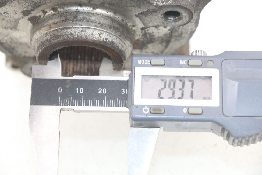 photo de REAR WHEEL HUB PIAGGIO X9 EVOLUTION 125 (2003 - 2007)