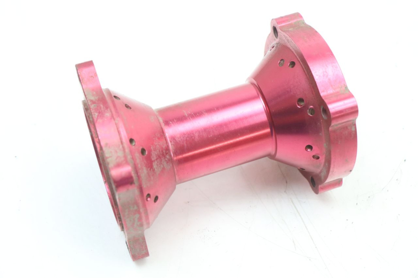 photo de REAR WHEEL HUB YCF PIT BIKE 125 (2010 - 2018)