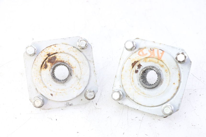 photo de REAR WHEEL HUB HYTRACK S 150 (2003 - 2011)