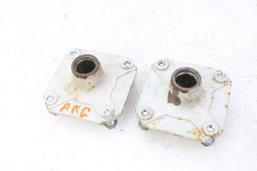 photo de REAR WHEEL HUB HYTRACK S 150 (2003 - 2011)