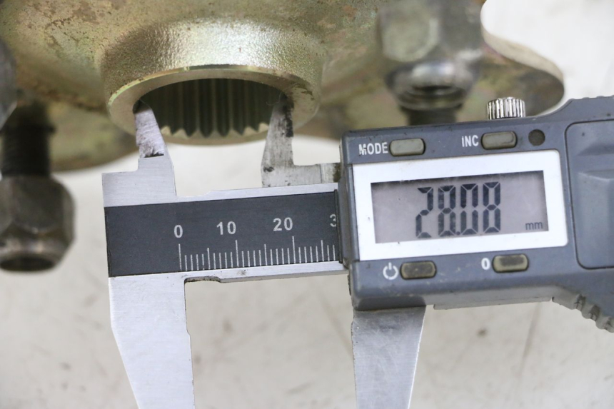 photo de REAR WHEEL HUB YAMAHA YFM BRUIN 350 (2003 - 2009)