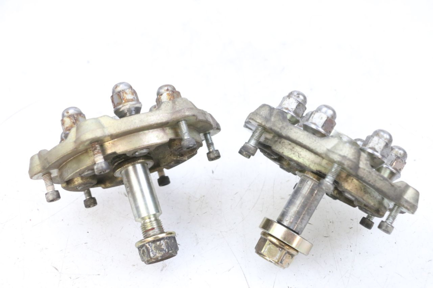 photo de FRONT WHEEL HUB ADIVA AD3 300 (2014 - 2020)