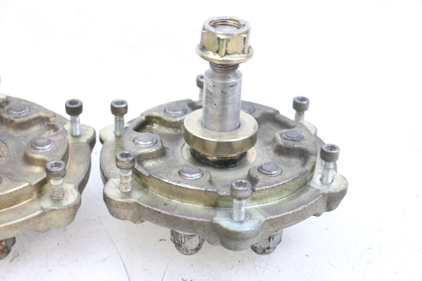 photo de FRONT WHEEL HUB ADIVA AD3 300 (2014 - 2020)