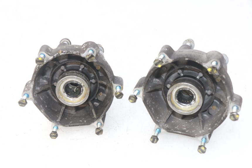 photo de FRONT WHEEL HUB PIAGGIO MP3 500 (2014 - 2016)