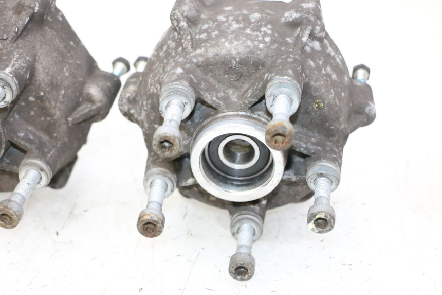 photo de FRONT WHEEL HUB PIAGGIO MP3 500 (2011 - 2015)