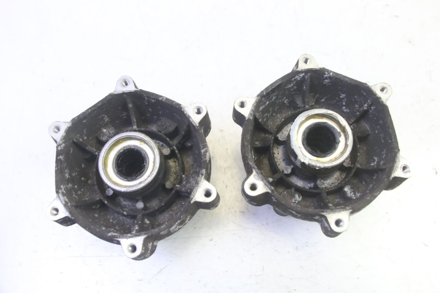 photo de FRONT WHEEL HUB PIAGGIO MP3 RL 250 (2007 - 2010) - Zoom on usage condition