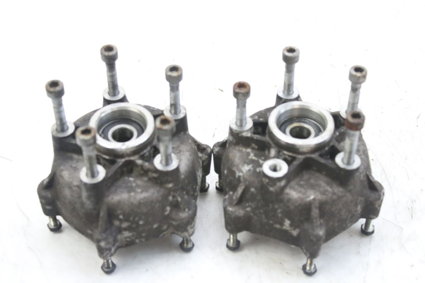 photo de FRONT WHEEL HUB PIAGGIO MP3 RL 250 (2007 - 2010)