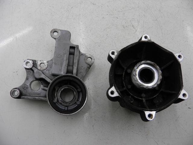 photo de FRONT WHEEL HUB PIAGGIO MP3 RL 125 (2008 - 2009) - Main view