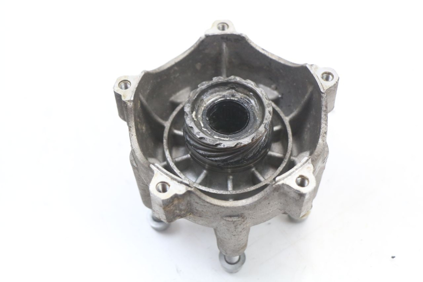 photo de FRONT WHEEL HUB PIAGGIO VESPA LX 125 (2005 - 2010)