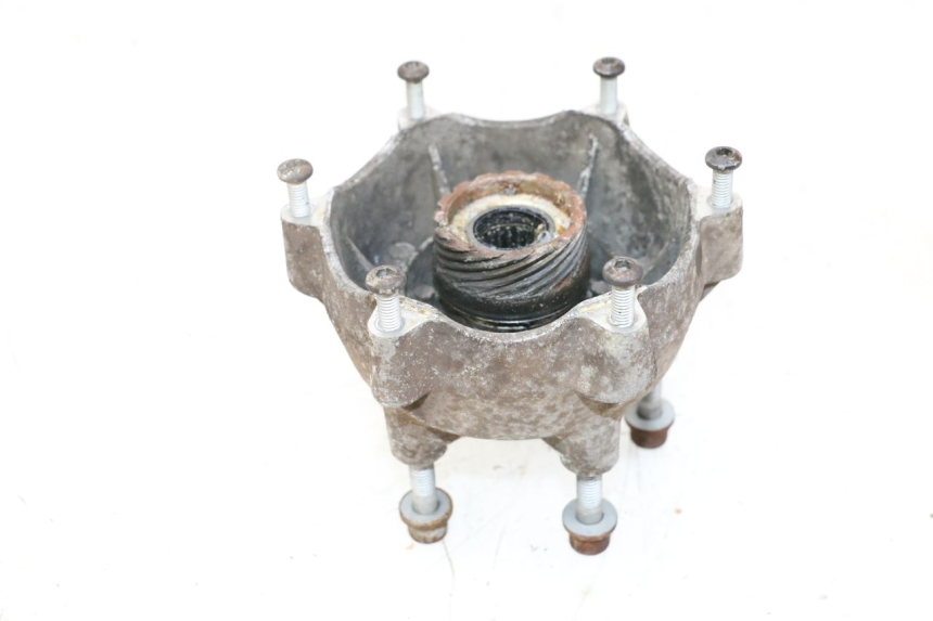 photo de FRONT WHEEL HUB PIAGGIO VESPA GTS SUPER IE 125 (2009 - 2016) - Surface and material condition