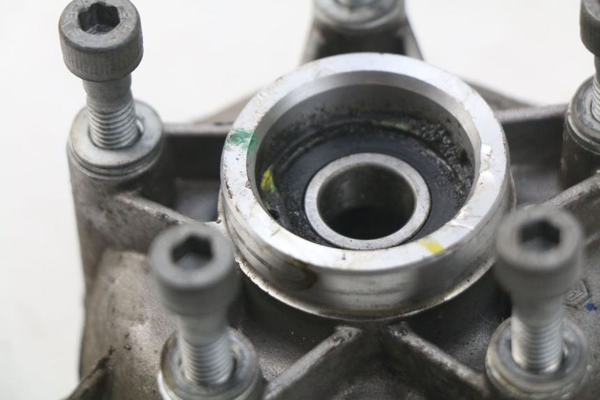 photo de FRONT WHEEL HUB PIAGGIO VESPA SPRINT 2T 50 (2014 - 2018)