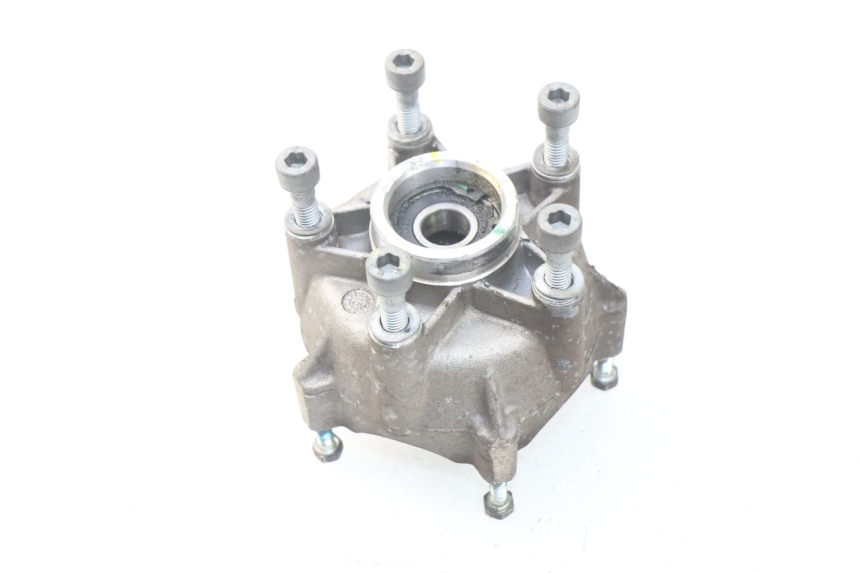 photo de FRONT WHEEL HUB PIAGGIO VESPA SPRINT 2T 50 (2014 - 2018)