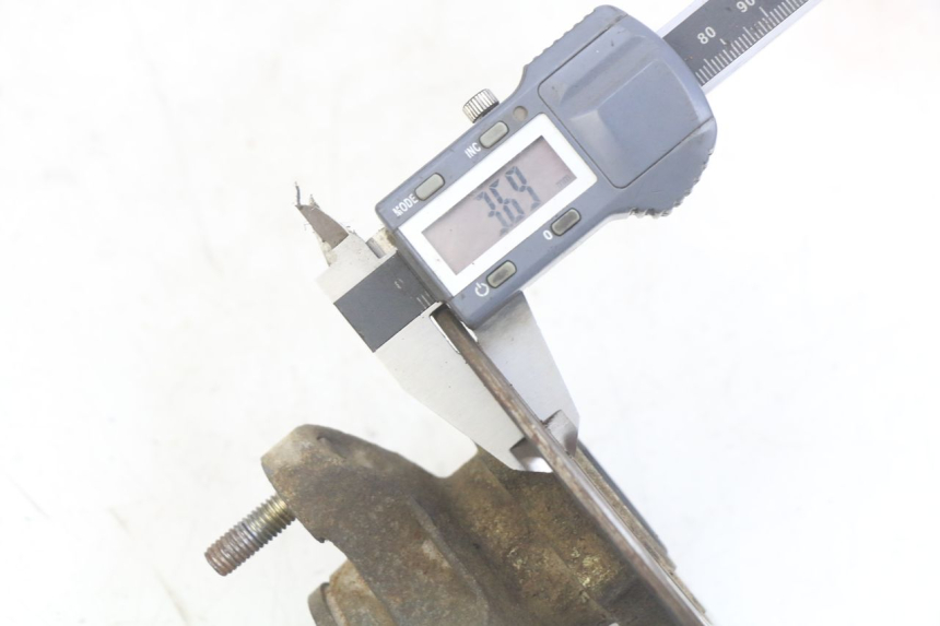 photo de FRONT WHEEL HUB SHINERAY XY250 STXE 250 (2006 - 2012)