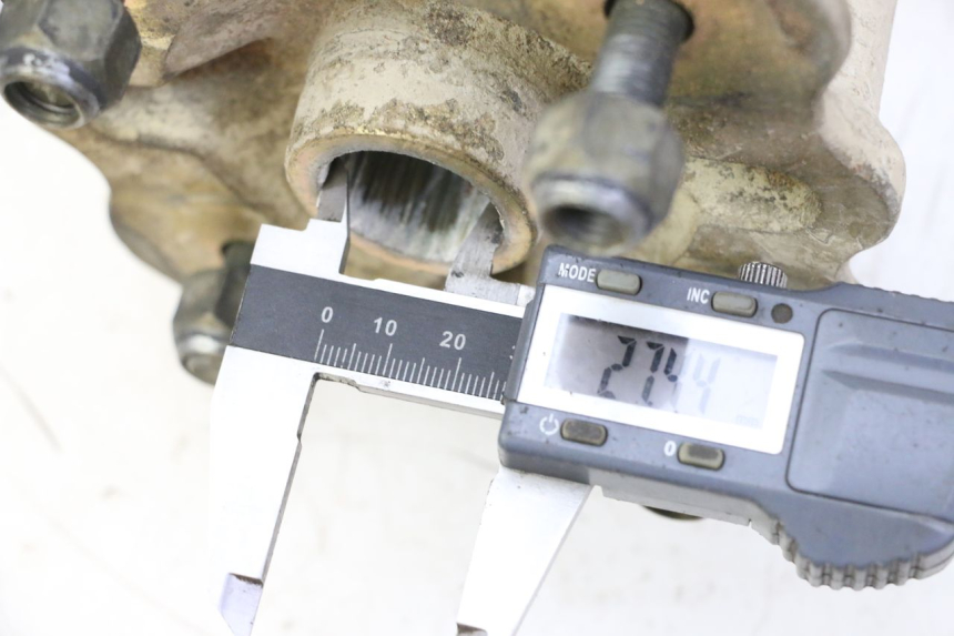 photo de FRONT WHEEL HUB YAMAHA YFM BRUIN 350 (2003 - 2009)