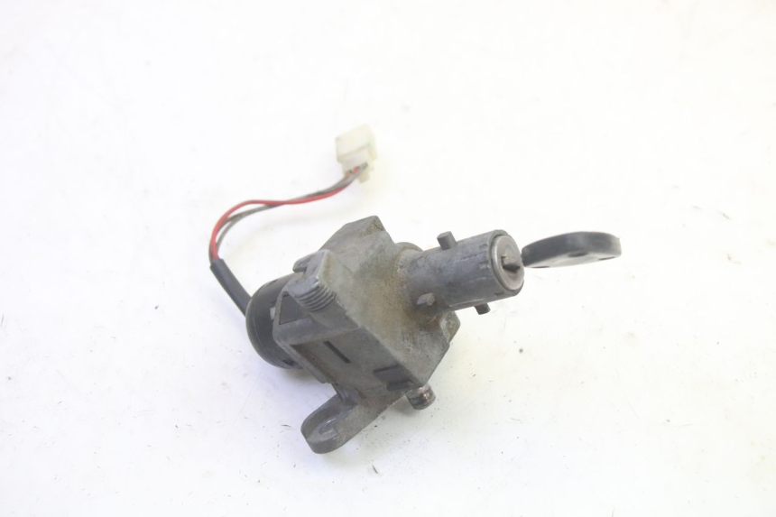 photo de IGNITION SWITCH MBK BOOSTER SPIRIT 50 (2004 - 2017) - Alternative perspective
