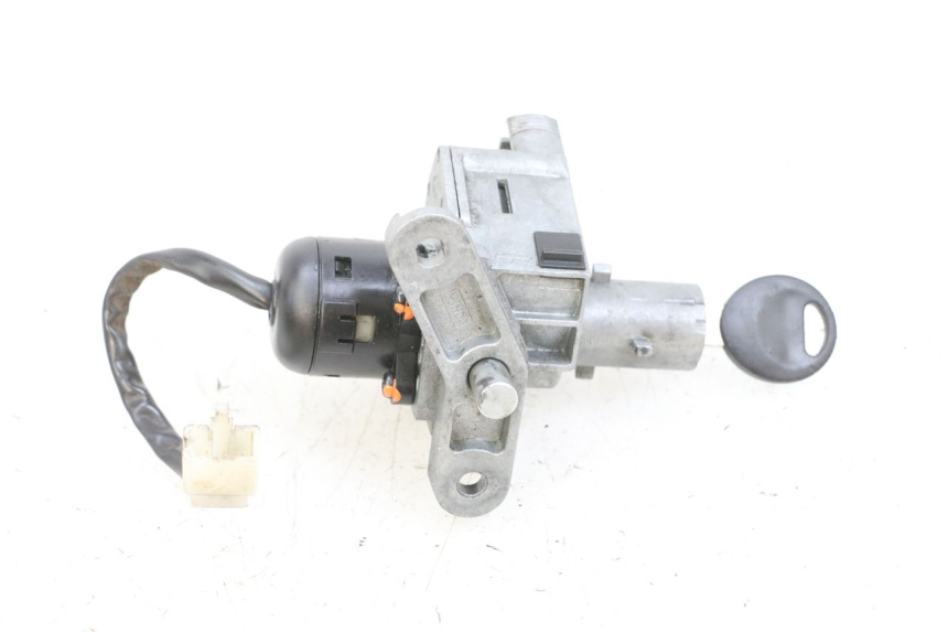 photo de IGNITION SWITCH YAMAHA BW'S EASY 50 (2013 - 2016) - Surface and material condition