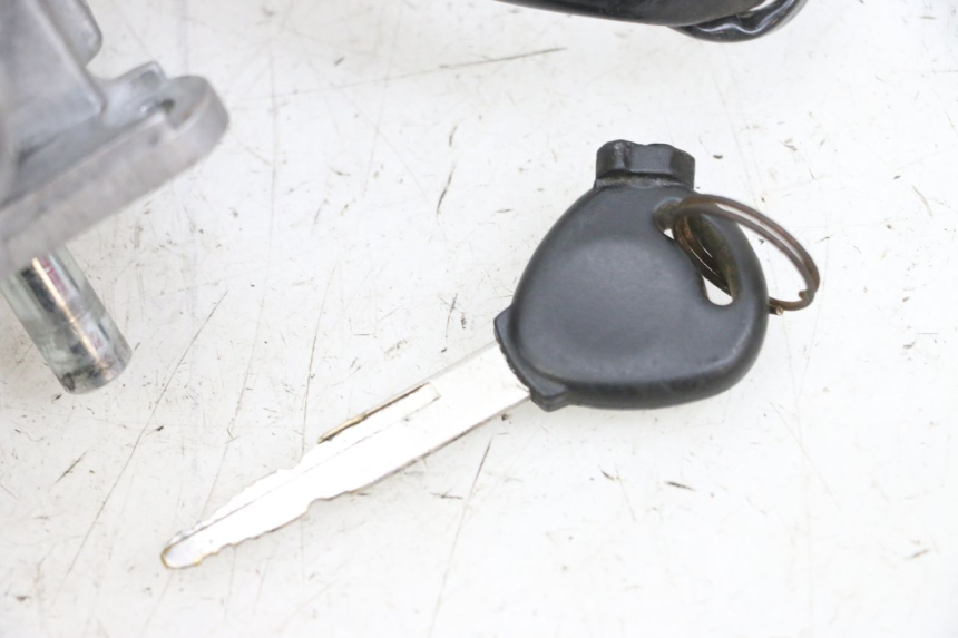 photo de IGNITION SWITCH MBK FLIPPER 115 (2013 - 2017) - Additional view of the item