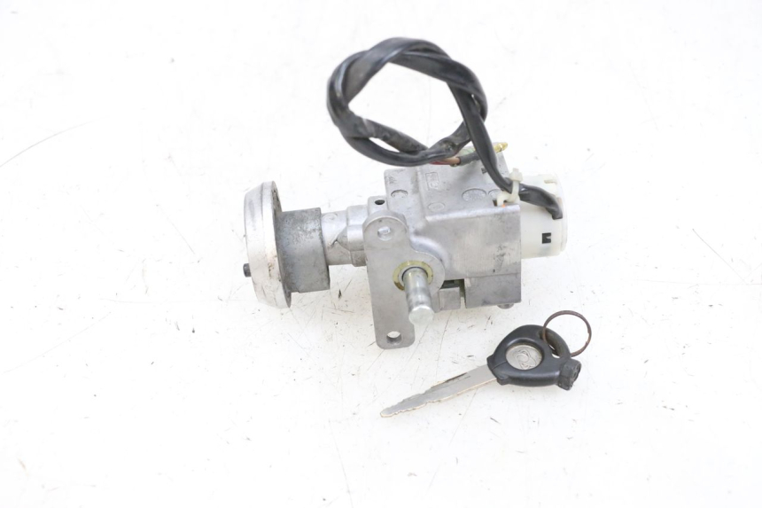 photo de IGNITION SWITCH MBK FLIPPER 115 (2013 - 2017) - Alternative perspective