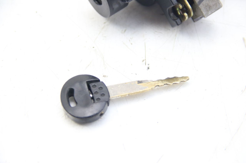 photo de IGNITION SWITCH PEUGEOT KISBEE 4T 50 (2018 - 2022)