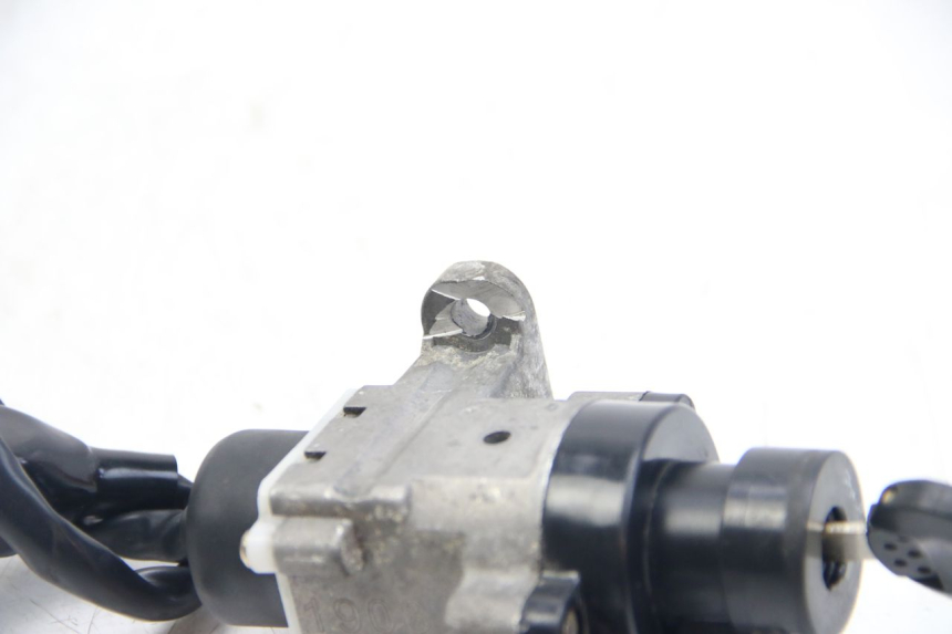 photo de IGNITION SWITCH PEUGEOT KISBEE 4T 50 (2018 - 2022)