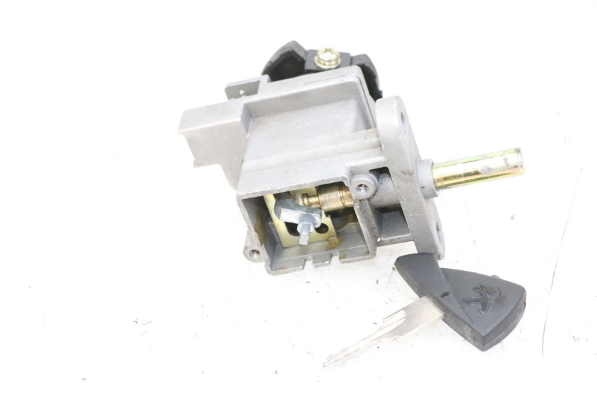 photo de IGNITION SWITCH PEUGEOT E-VIVACITY 1 (2012 - 2018)