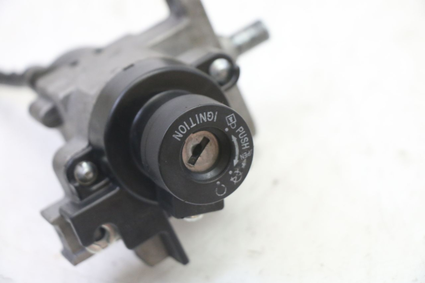 photo de IGNITION SWITCH PEUGEOT STREETZONE I NAKED 2T 50 (2018 - 2020)