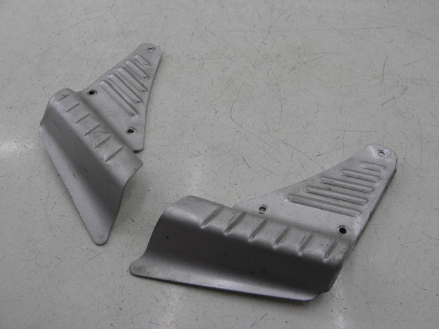photo de PAIR REAR FOOTRESTS BAOTIAN TRAVEL SPIRIT 50 (2010 - 2012)