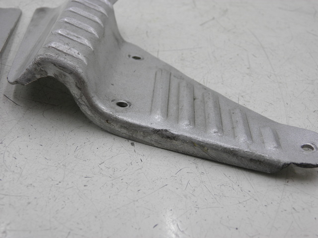 photo de PAIR REAR FOOTRESTS BAOTIAN TRAVEL SPIRIT 50 (2010 - 2012)