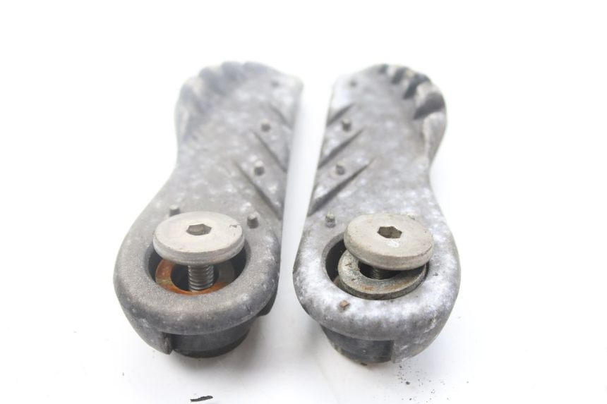 photo de PAIR OF REAR FOOTRESTS YAMAHA BW'S EASY 50 (2013 - 2016)