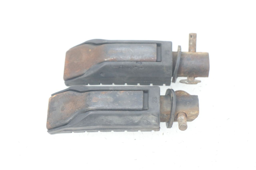 photo de PAIR REAR FOOTRESTS HONDA CBR R 125 (2003 - 2006)