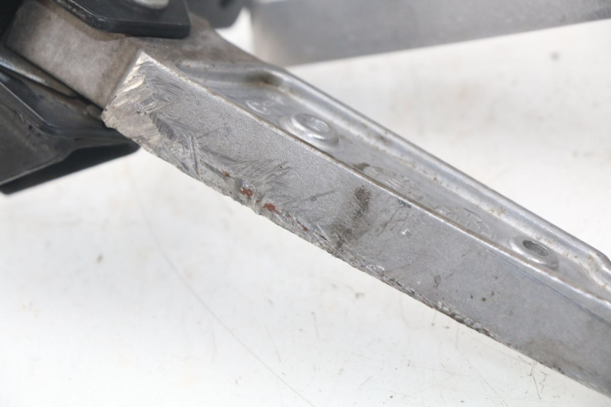 photo de PAIR OF REAR FOOTRESTS PEUGEOT CITYSTAR 50 (2013 - 2017)