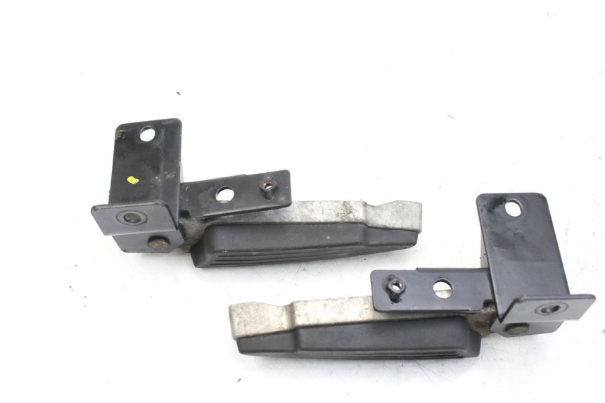 photo de PAIR OF REAR FOOTRESTS PEUGEOT CITYSTAR 50 (2013 - 2017)