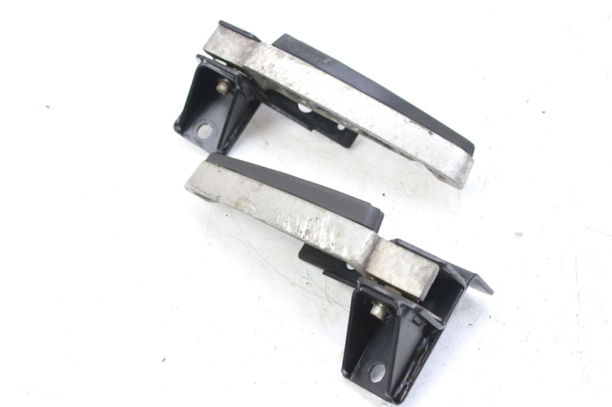photo de PAIR OF REAR FOOTRESTS PEUGEOT CITYSTAR 50 (2013 - 2017)