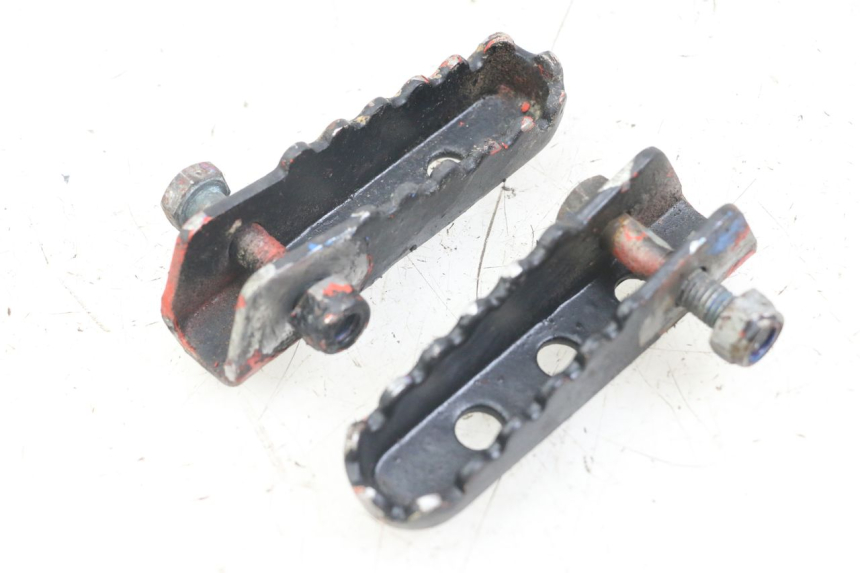 photo de PAIR OF REAR FOOTRESTS DERBI SENDA SM X-TREME 50 (2006 - 2010)