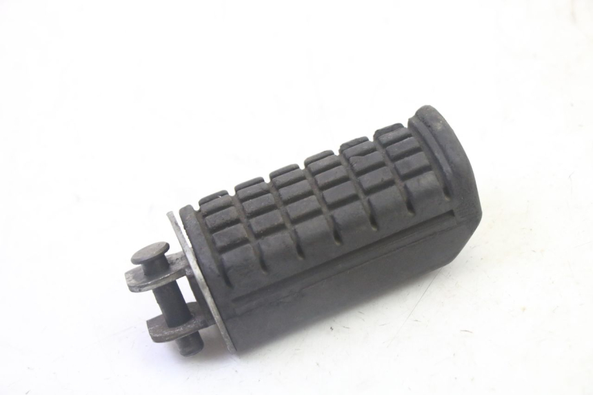 photo de PAIR REAR FOOTRESTS DAELIM HISTORY 125 (2001 - 2002)