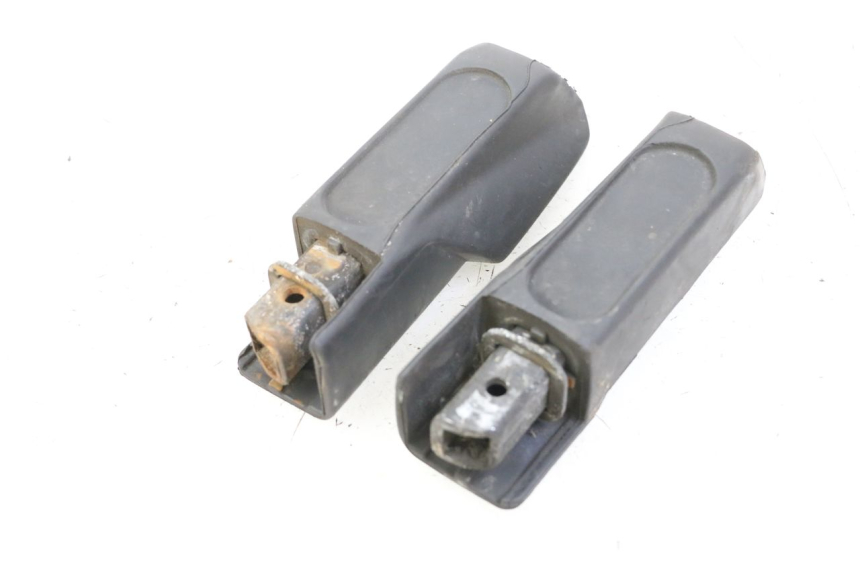 photo de PAIR OF REAR FOOTRESTS HONDA FES S-WING SWING ABS 125 (2007 - 2015)