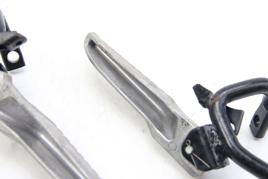 photo de PAIR OF REAR FOOTRESTS REVATTO IMPERATOR 125 (2007 - 2015)