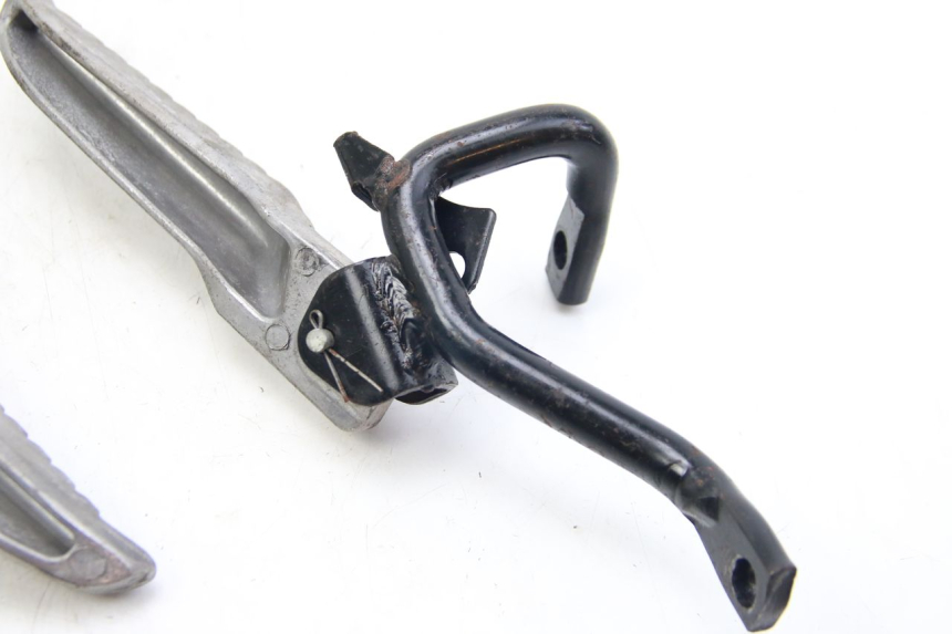 photo de PAIR OF REAR FOOTRESTS REVATTO IMPERATOR 125 (2007 - 2015)