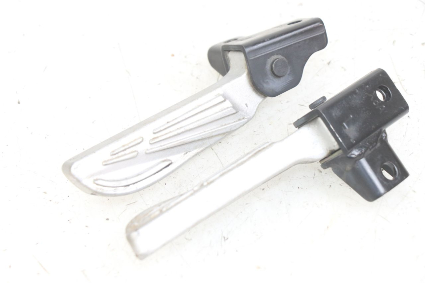 photo de PAIR OF REAR FOOTRESTS SYM JET 14 4T 50 (2018 - 2022)