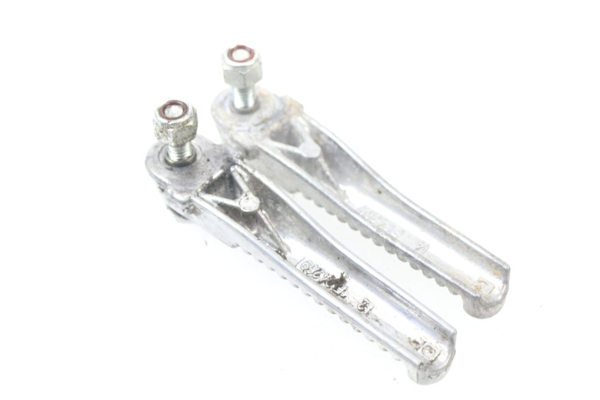 photo de PAIR REAR FOOTRESTS PEUGEOT JET FORCE CARBU 50 (2003 - 2016)