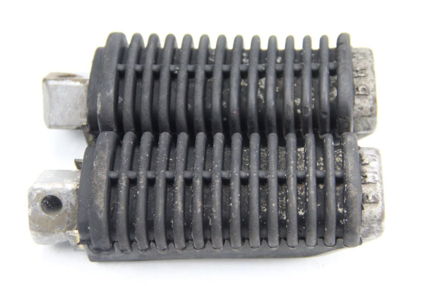 photo de PAIR REAR FOOTRESTS BMW K100 1000 (1982 - 1990)