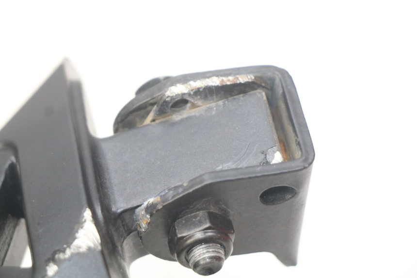 photo de PAIR OF REAR FOOTRESTS PEUGEOT KISBEE 4T 50 (2018 - 2022)